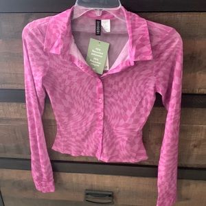 Women’s top from H&M size XS brand new with tags